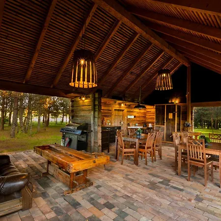 Noorendik 캠프장 Halla